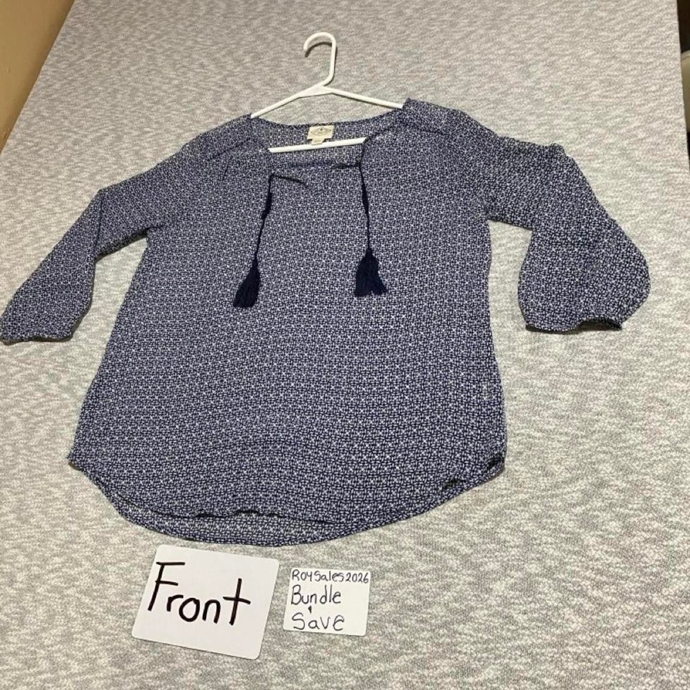 St John's Bay Blue with white blouse women M. SKU-C100